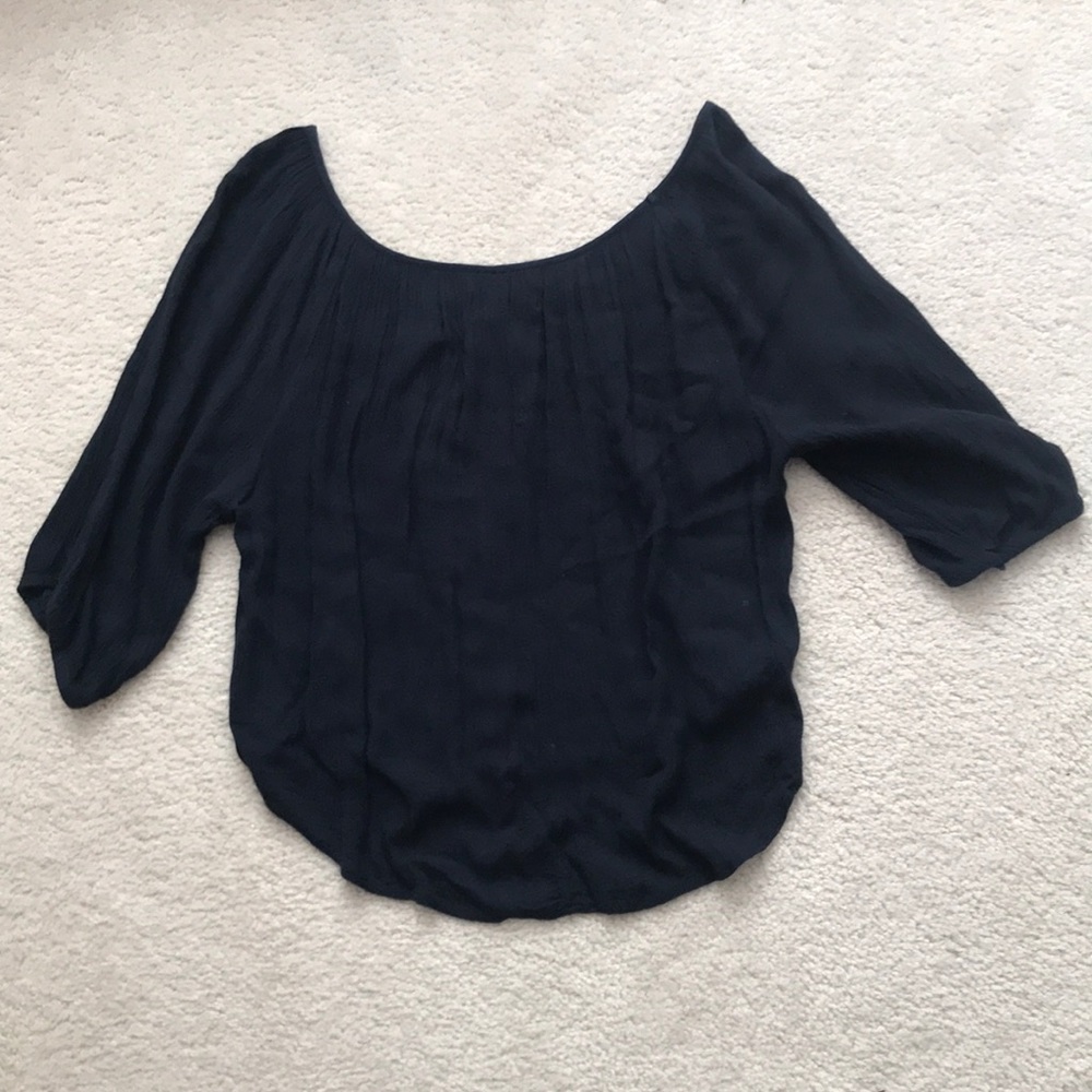 Hollister Navy Blue Tribal Decal Flowy Top - Picture 2 of 4